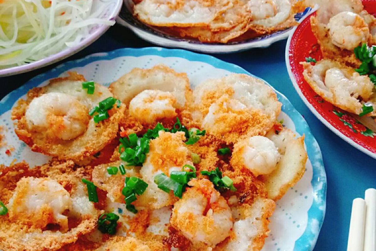 Photograph the vibrant allure of Vung Tau’s cuisine