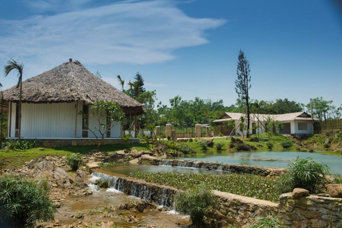 Experience Mai Chau Tours with sustainable adventures