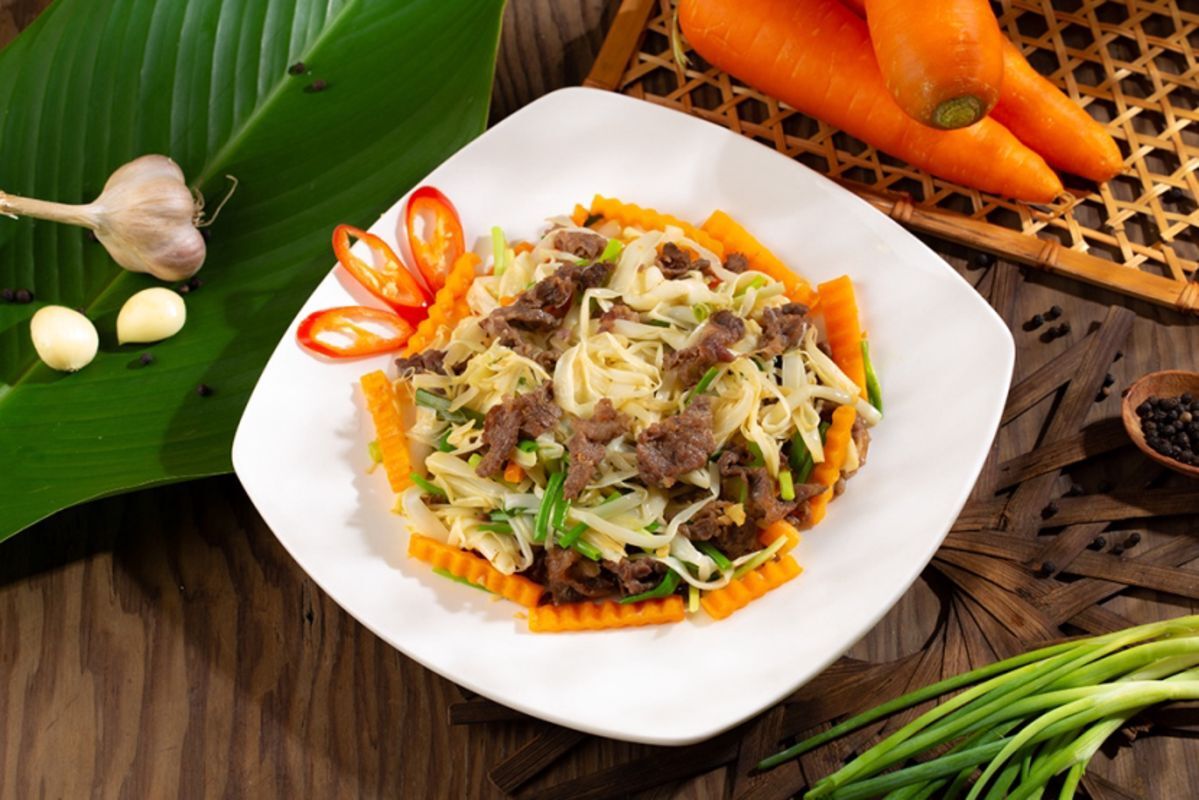 Dive into the vibrant flavors of Ca Mau Travel