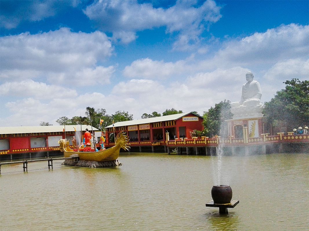 Begin your Soc Trang Tours with a scenic adventure