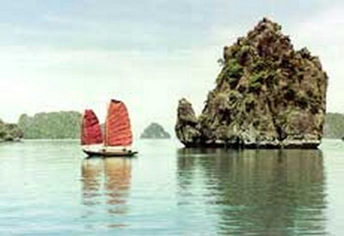 Capture the mythical beauty of Quang Ninh’s UNESCO gem