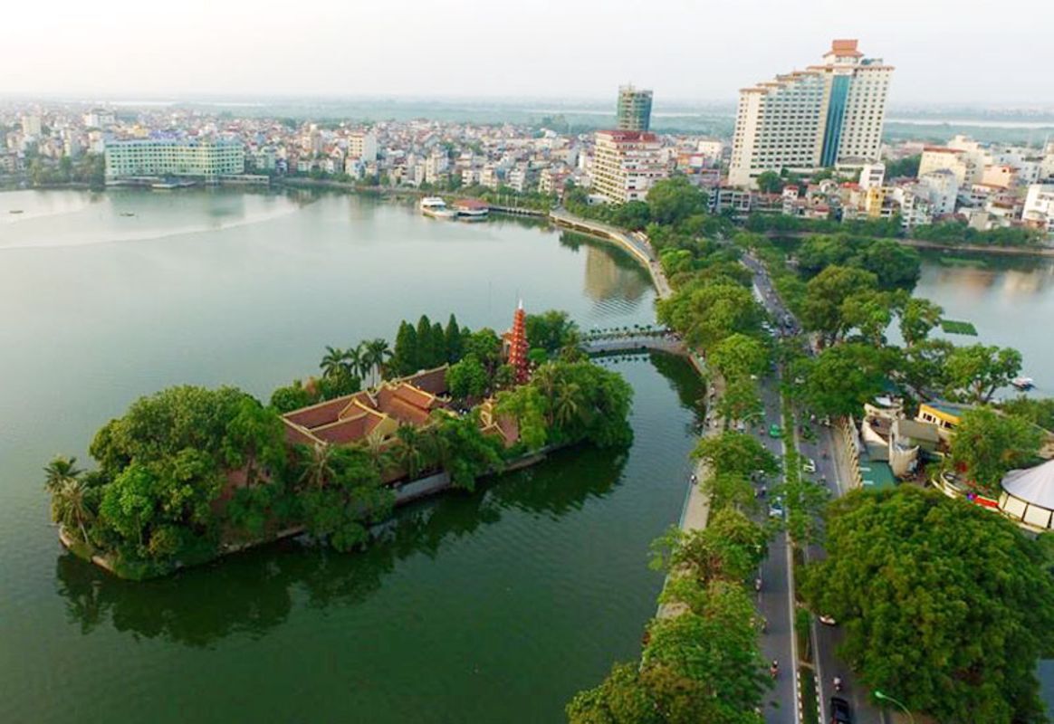 Photograph the historic allure of Tran Quoc Pagoda’s heritage