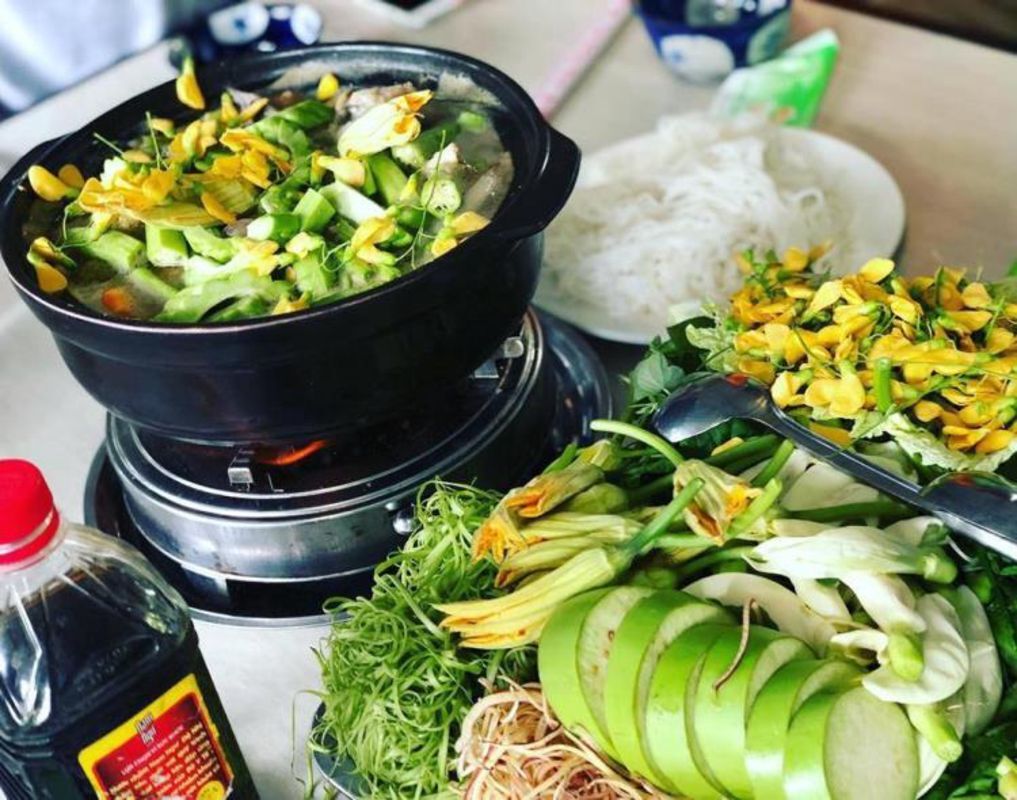 Lau Ban - Dive into the tangy flavors of Can Tho Travel