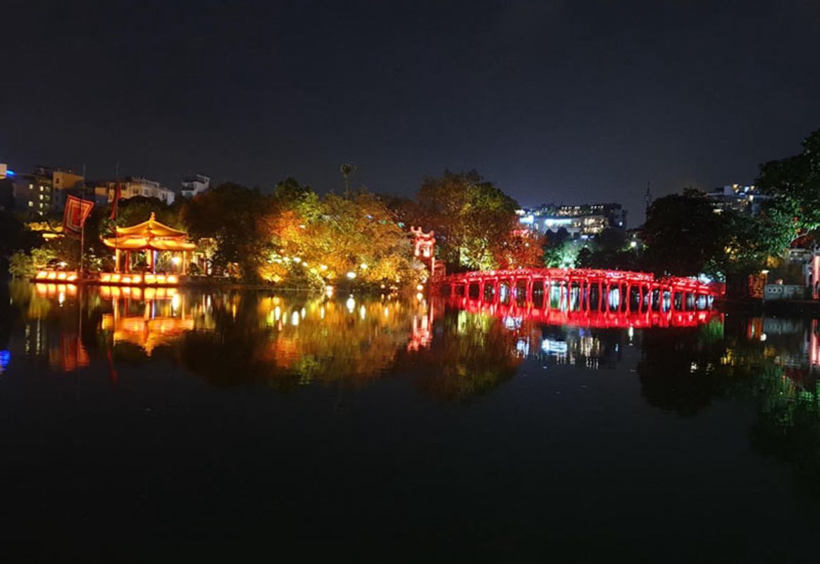 Learn Hanoi’s cultural legacy with expert insights