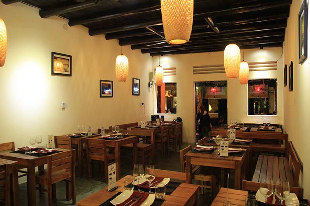 Dive into the savory charm of Hoi An Travel