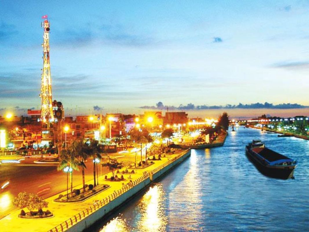 Begin your Can Tho Tours with a scenic adventure