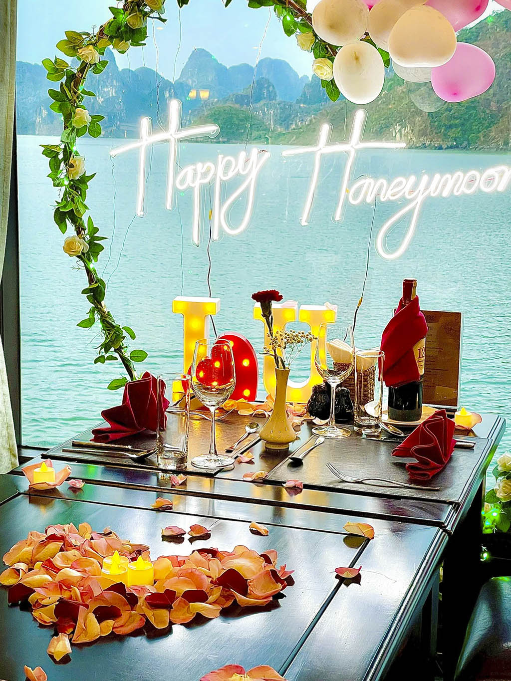 Find serenity on Halong’s waters