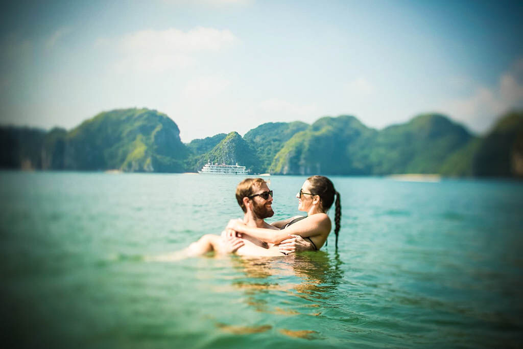 Romance comes alive on the calm waters of Halong Bay