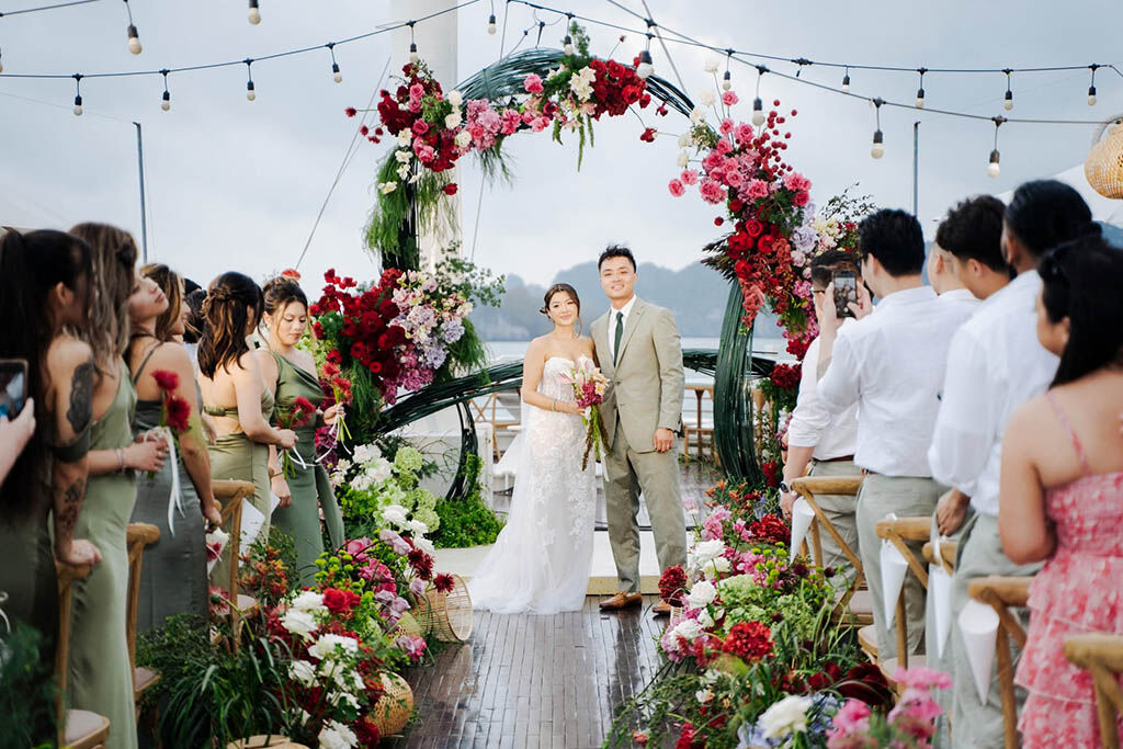 Let romance sail with you through Halong’s serene waters