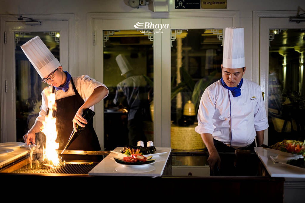 Savor seafood delights under the stars