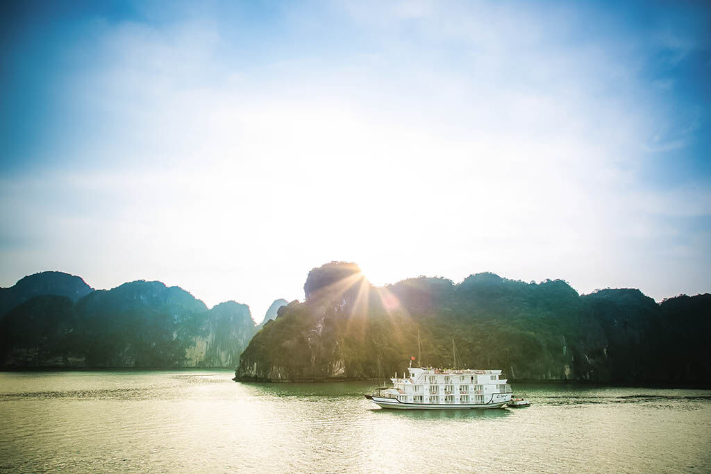 Discover Halong Bay’s hidden gems aboard your luxury cruise