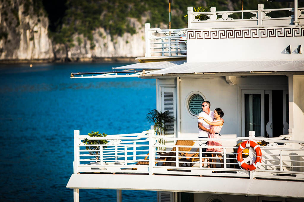Find your forever moment aboard a Halong Bay cruise