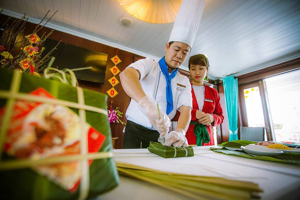 Chung cake was invented by the 18th Prince of Hung Emperor in the contest of looking for the new Emperor.