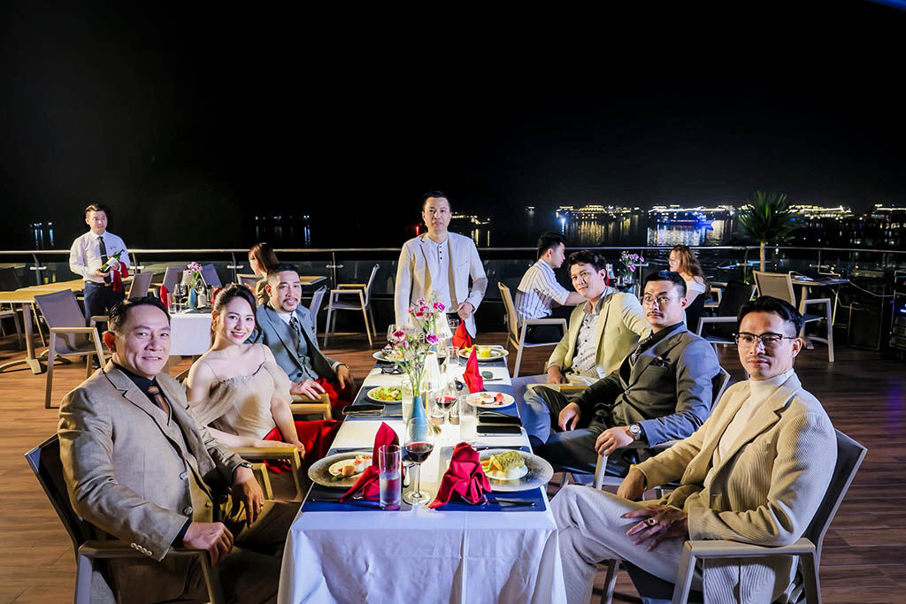 Savor fresh flavors with Halong’s backdrop