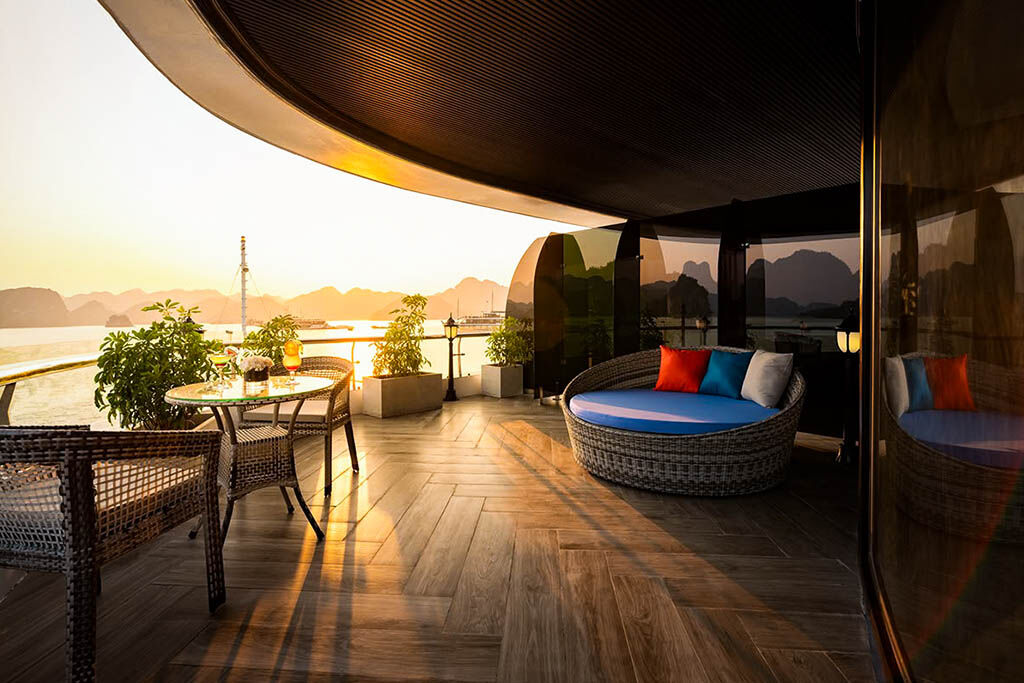 Capture the untouched beauty of Halong