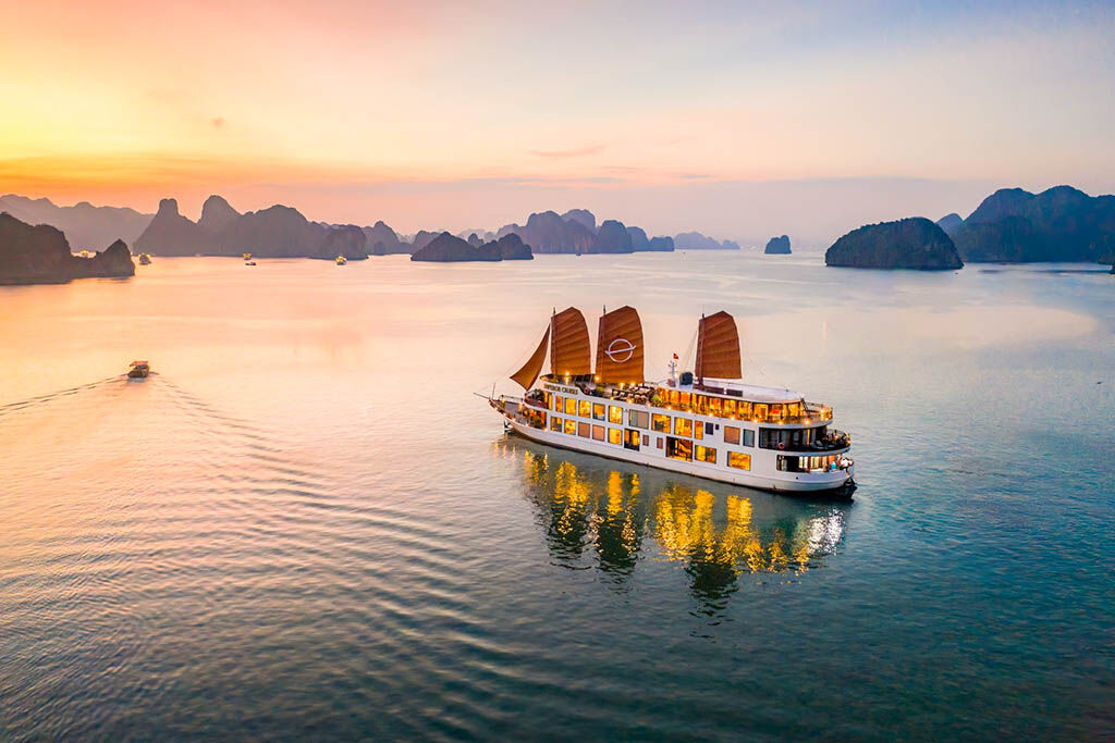 Discover UNESCO wonders after a smooth flight