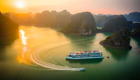Sail into Lan Ha Bay’s golden hour aboard Heritage Cruise