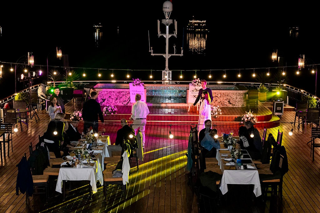 Relax on a scenic overnight cruise in Halong Bay