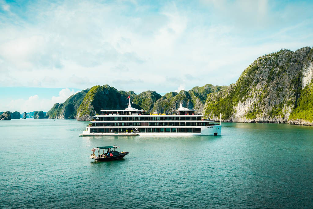 Discover Halong Bay’s hidden gems aboard your L'amour Cruise