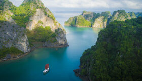 Halong Bay Cruise-Lamour Private Cruise