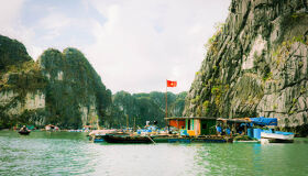 Halong Bay Cruise-Lamour Private