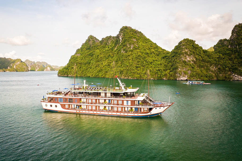 Sail into luxury with Le Journey Elegance in Halong Bay