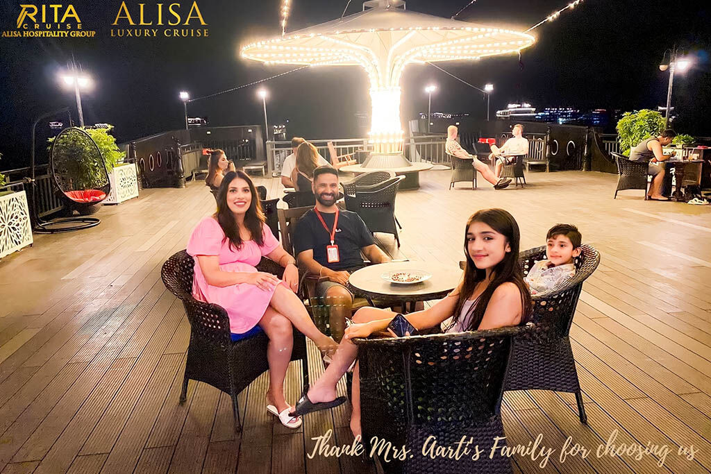 Family bonding moments on a Halong Bay cruise