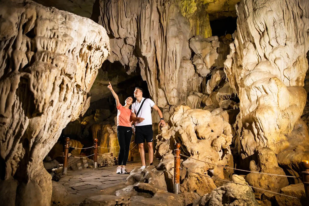 Capture the authentic charm of Halong’s caves