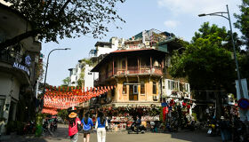 Hanoi Lake-to-Lake Cultural Flow Private Tour with Airport Pickup & Dinner