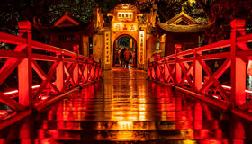 Hanoi Classic Landmarks Full Day Private Tour – Hotel Pickup & Airport Drop-off