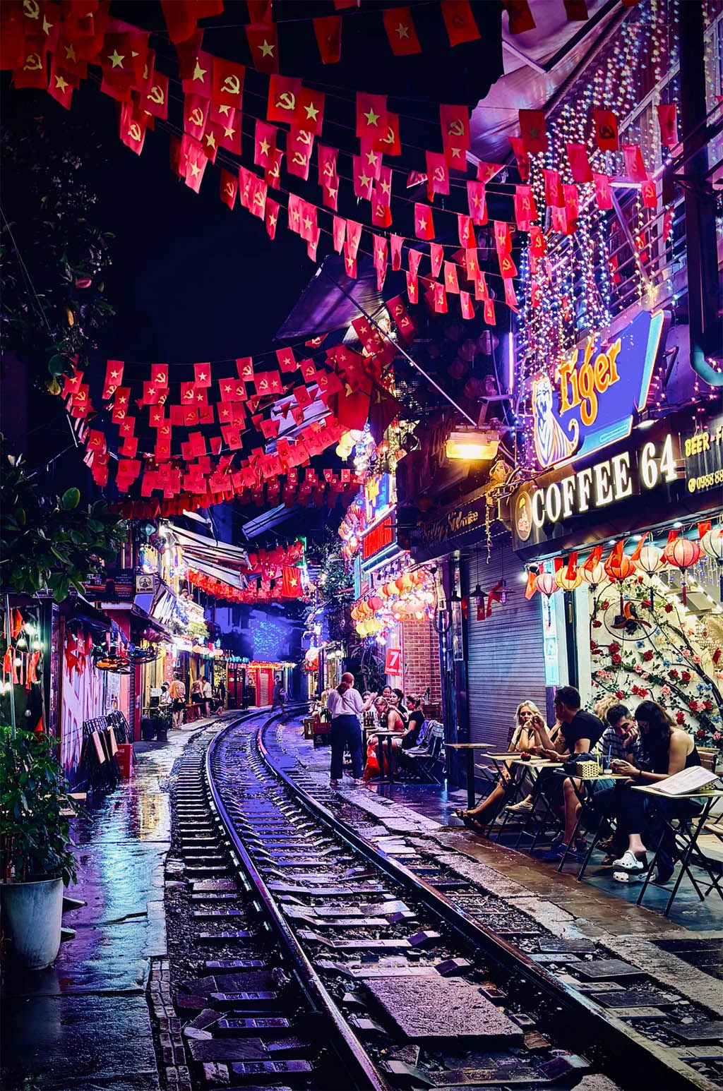 Wander through the bustling and charming streets of Hanoi’s Old Quarter