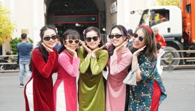 Ho Chi Minh Ben Thanh Female Group