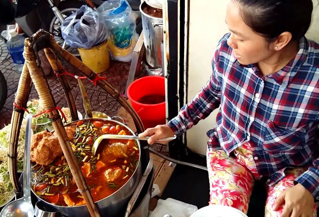Savour authentic Vietnamese street food delights