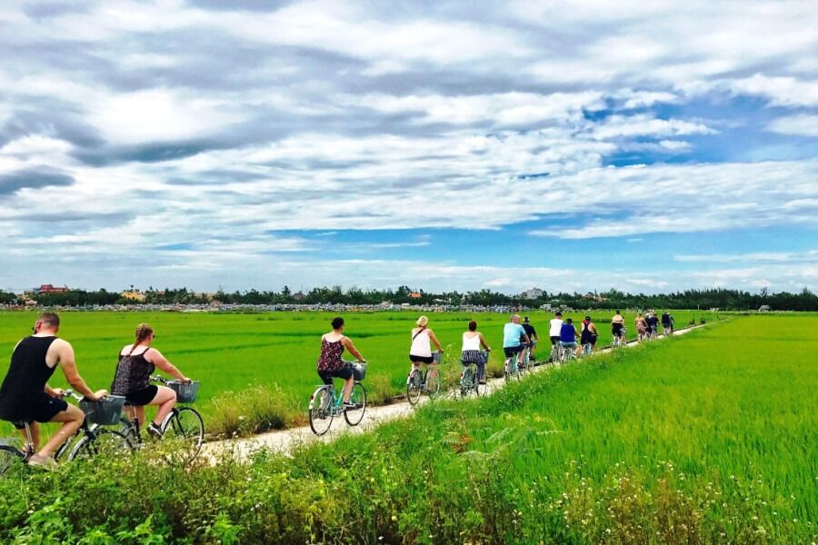 Start your journey with Hoi An’s scenic glow
