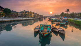 Hoi An Enchanting Escape: Private Ancient Town, River Cruise & Airport Drop-off