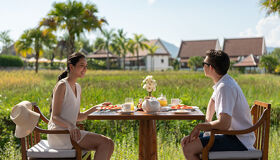 Honeymoon Laos