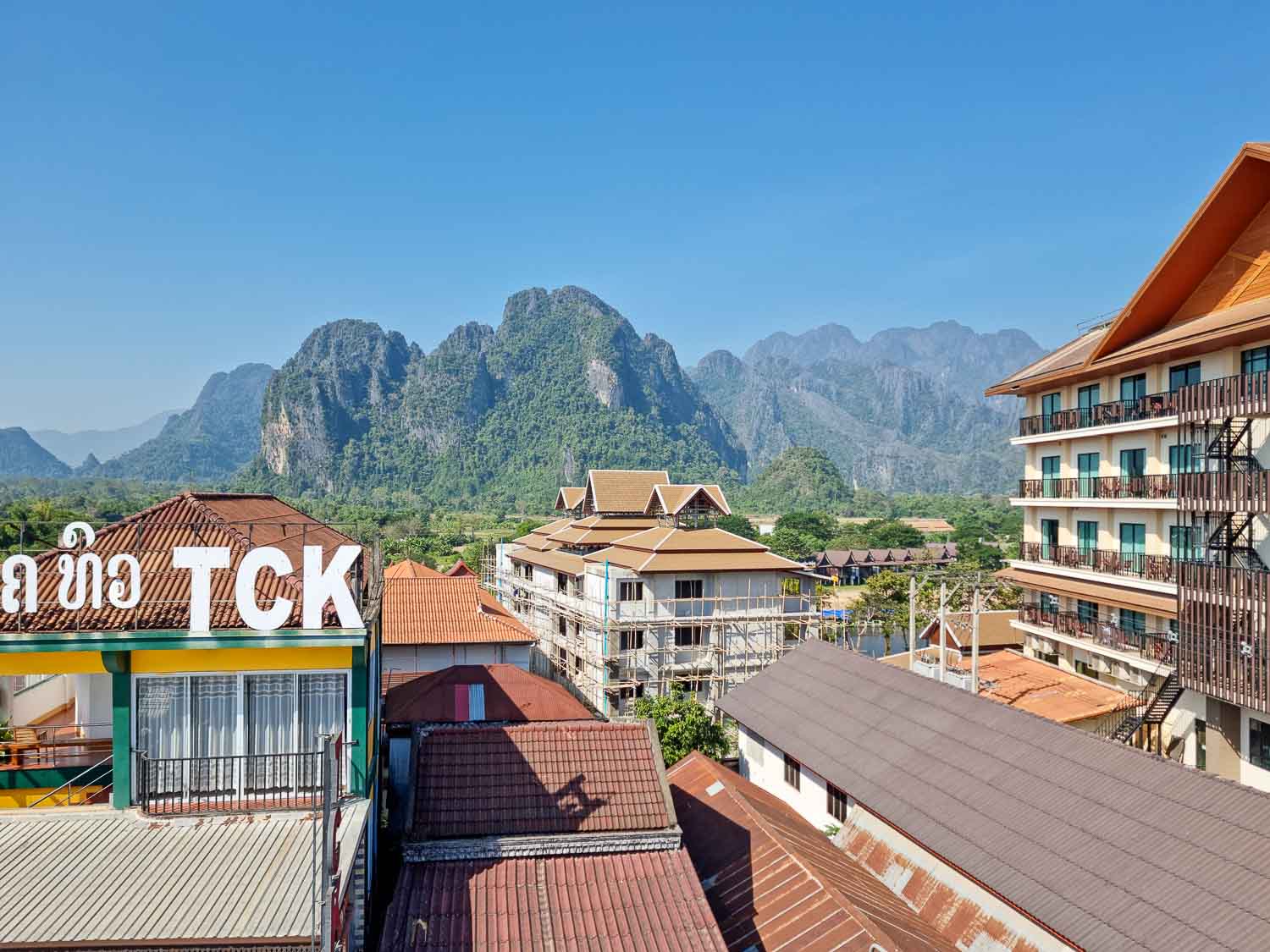 Immerse in Vang Vieng’s scenic heritage