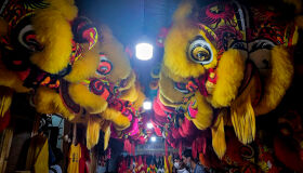 Capture the vibrant artistry of Hue’s local craft fairs