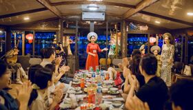 Hue Dragon Boat Dinner with traditional royal music performance