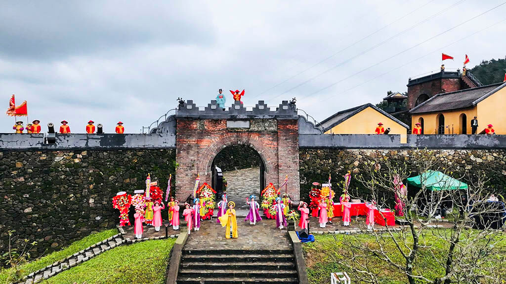 Embrace the vibrant energy of Hue and Siem Reap’s cultural heritage