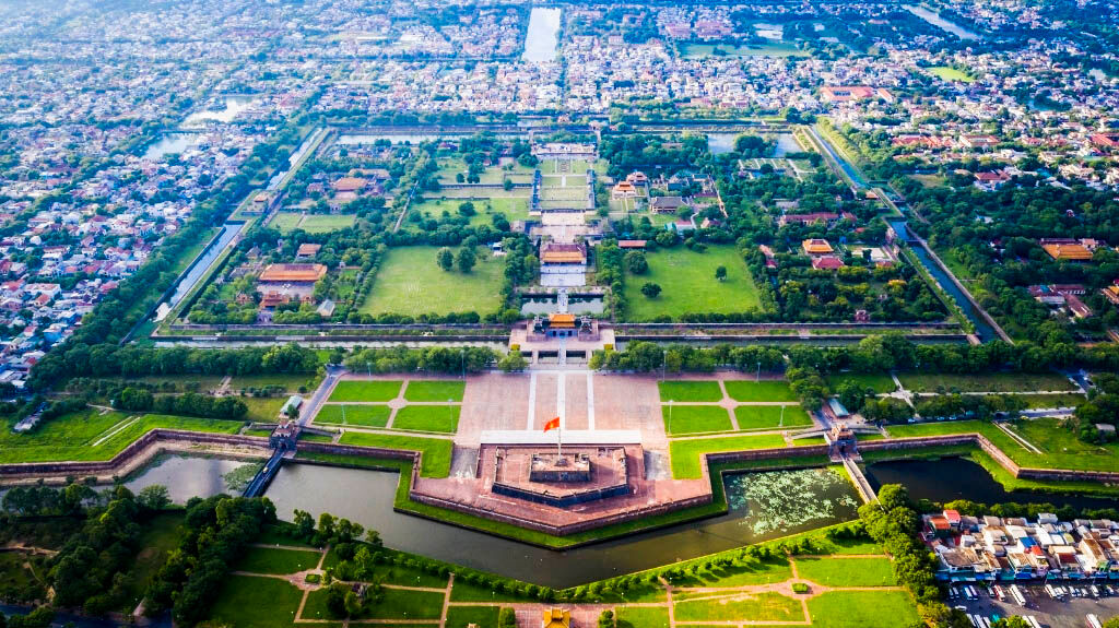 Photograph the historical spirit of Central Vietnam