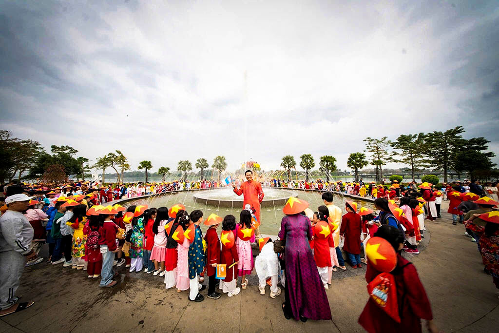 Festival at Le Loi Street, Hue City
