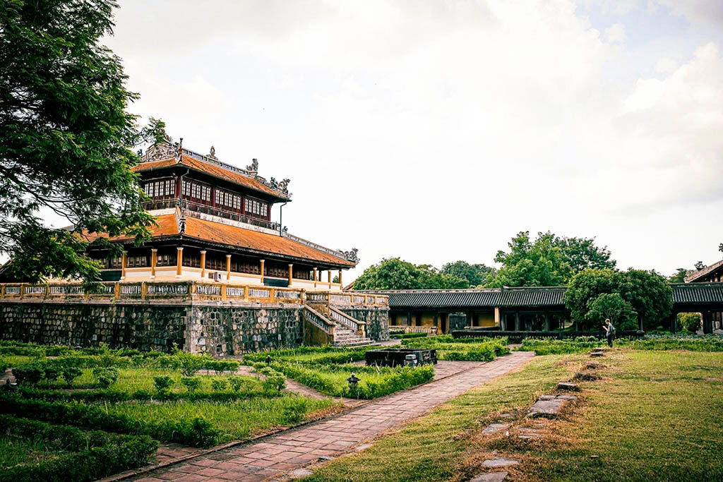 Immerse in Hue’s regal historical vibe