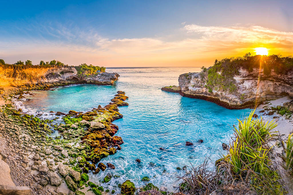 Discover Bali’s dramatic cliffside paradise