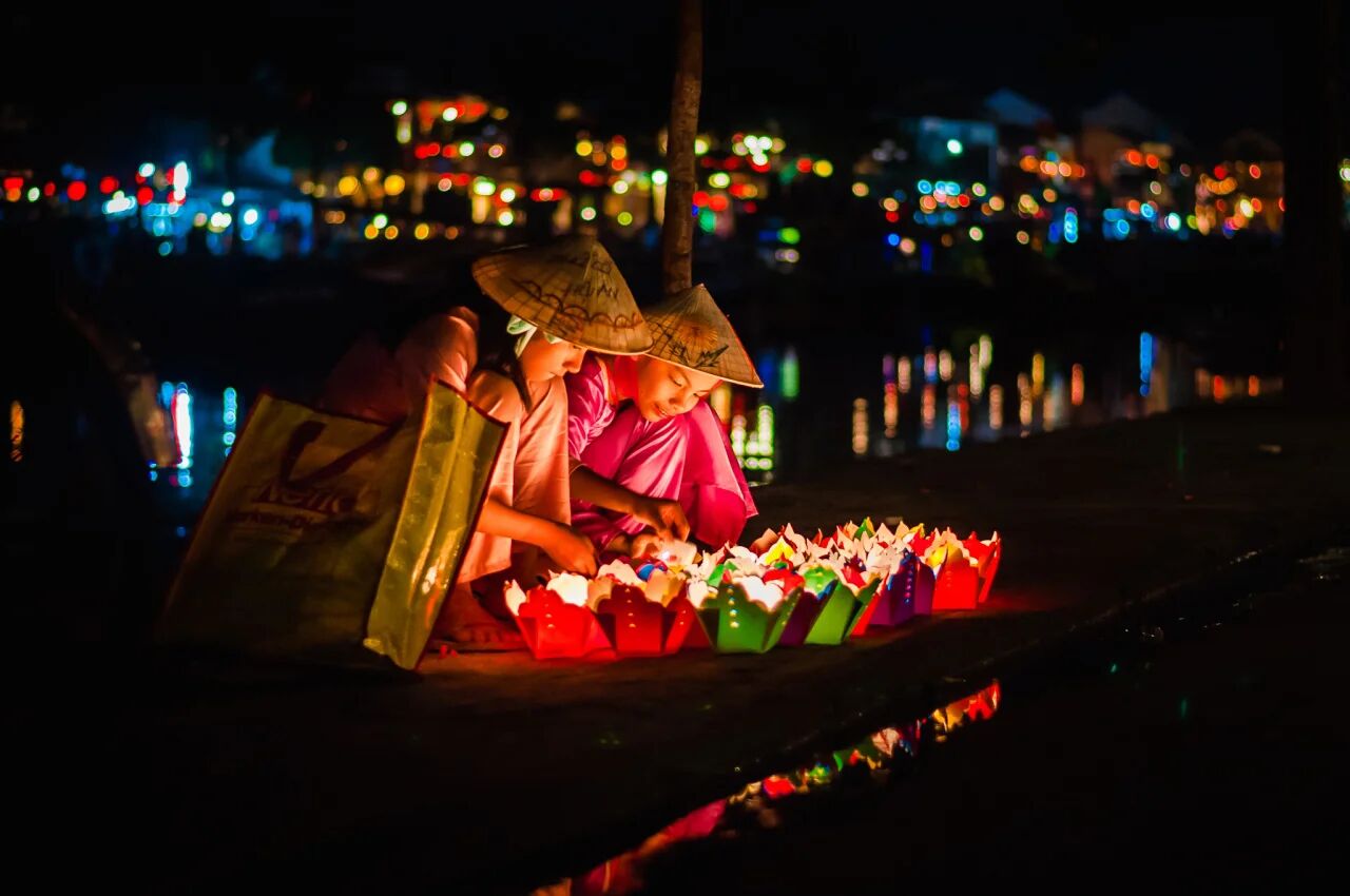 Capture the stunning beauty of Hoi An’s cultural landmarks