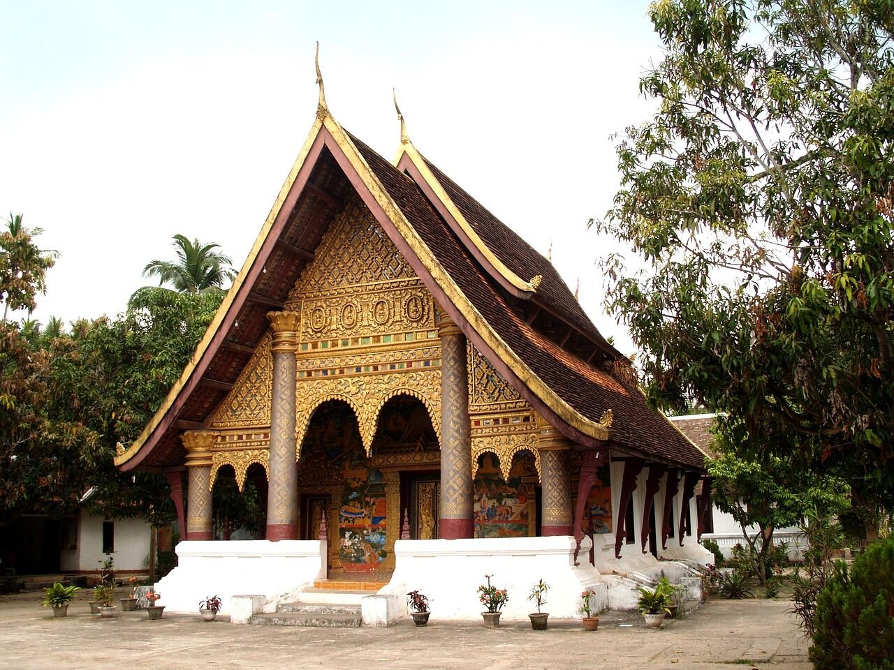 Capture the stunning beauty of Luang Prabang’s cultural landmarks