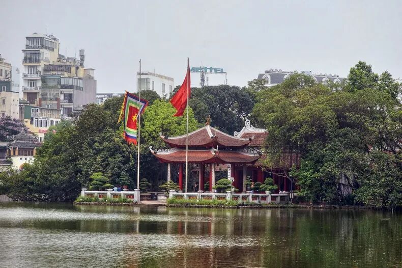 mmerse in the vibrant energy of Hanoi’s historic heart