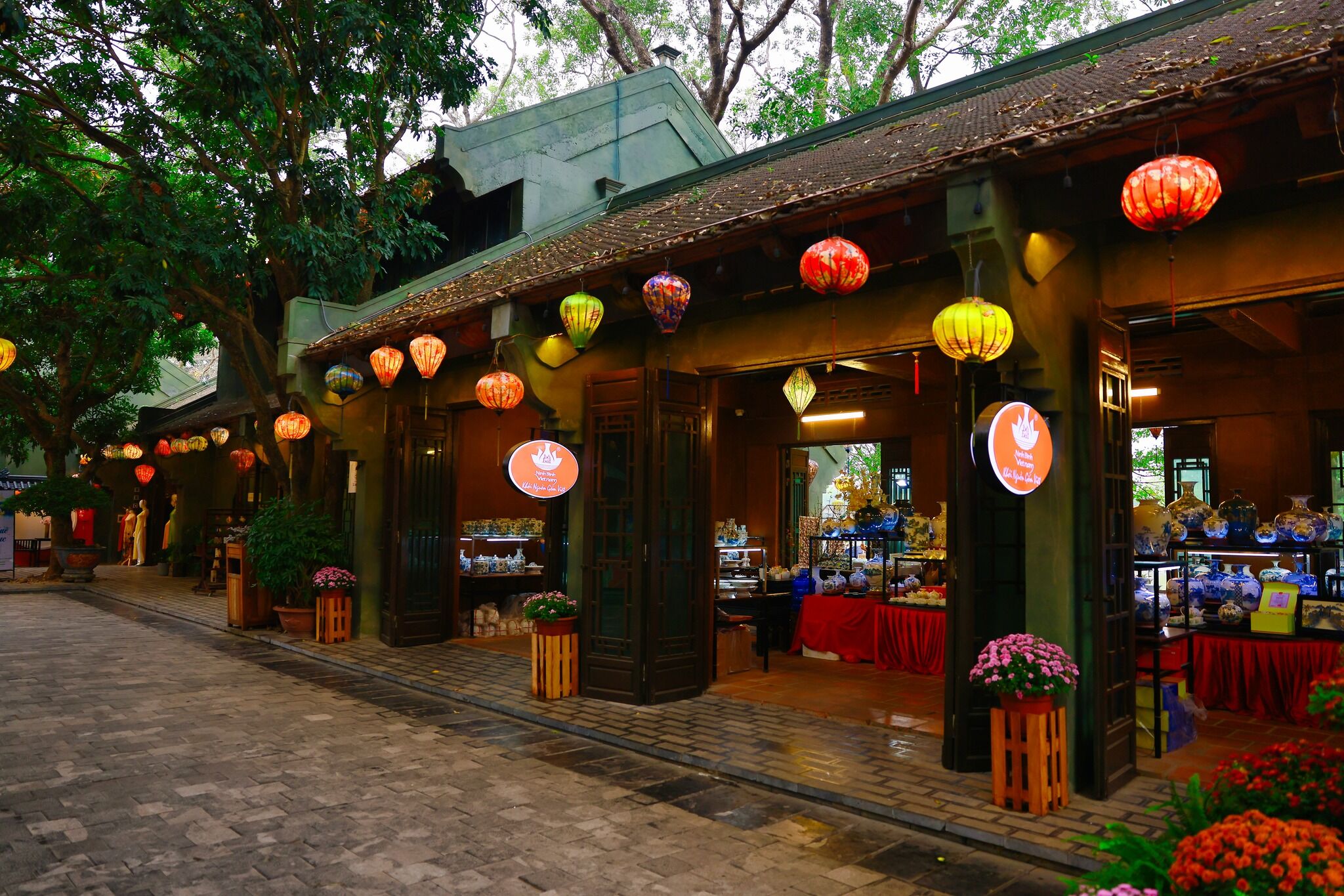 Photograph the peaceful soul of Vietnam’s ancient culture