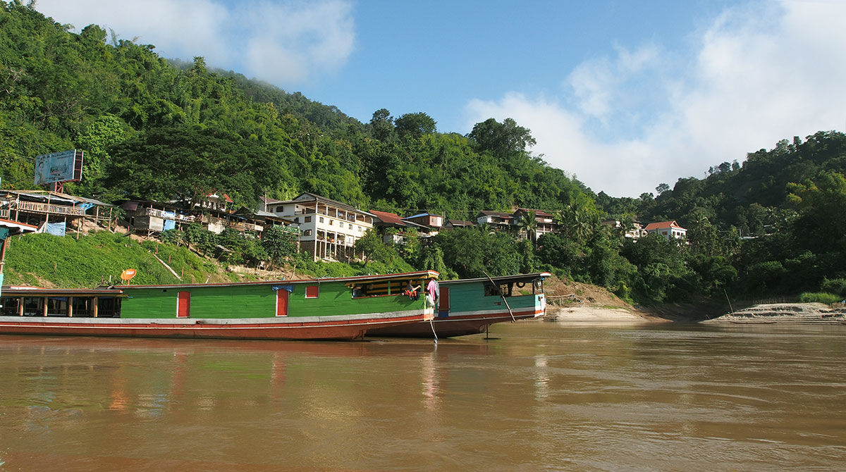 Pak Beng Boat and River Nice
