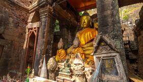 Pakse Golden Statues
